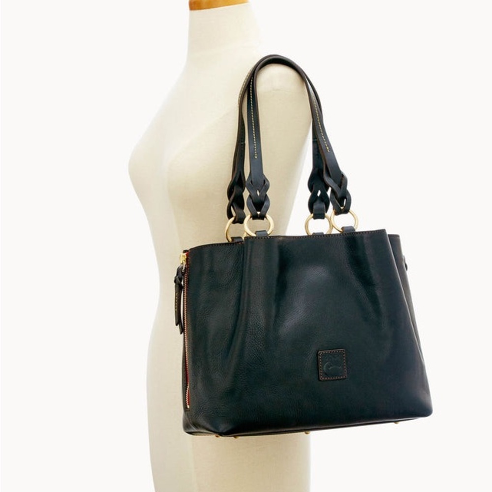 Dooney & Bourke Florentine Large Zip Barlow in Black